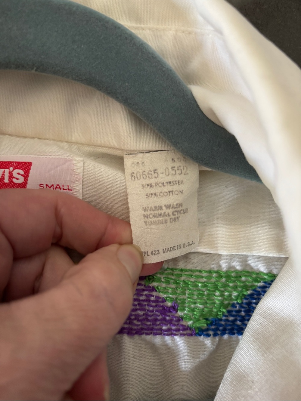 Levi’s 1970s vintage cream Western Shirt Colorful Embroidered Flower & Parrot - Picture 13 of 14